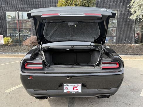 Used 2020 Dodge Challenger SRT Hellcat image 17