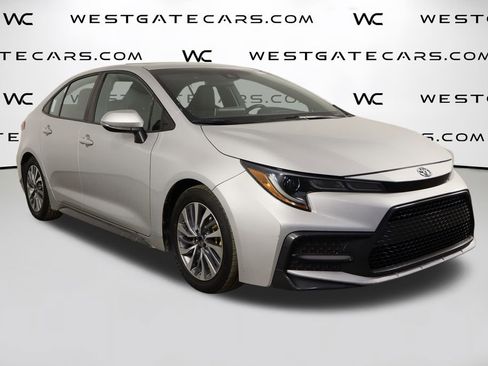 Used 2020 Toyota Corolla SE image 37