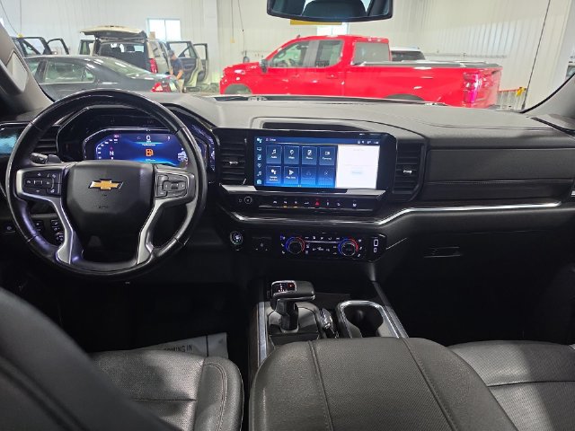 Used 2024 Chevrolet Silverado 1500 LTZ AWD/4WD image 9