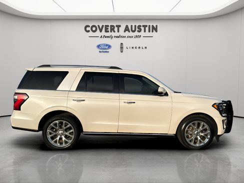 Used 2019 Ford Expedition Limited w/ Equipment Group 302A RWD image 6