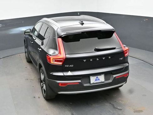 Used 2020 Volvo XC40 T5 Momentum w/ Protection Package Premier image 20