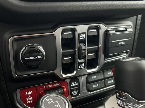 New 2026 Jeep Wrangler Unlimited Rubicon AWD/4WD image 43