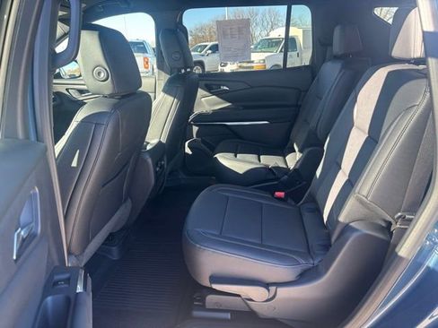 Certified 2026 Chevrolet Traverse LT w/ Driver Confidence Package image 19