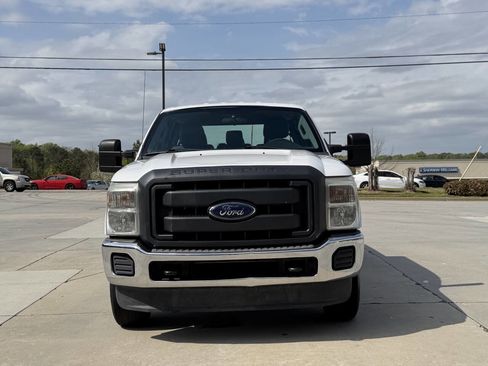 Used 2013 Ford F250 XL w/ XL Value Pkg image 2