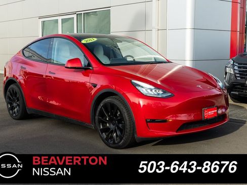 Used 2021 Tesla Model Y Long Range image 1