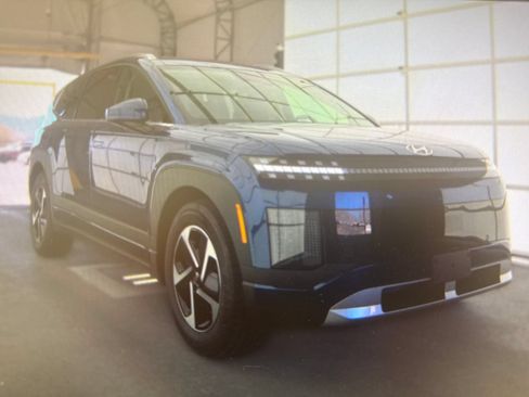 Used 2026 Hyundai Ioniq 9 S RWD image 5