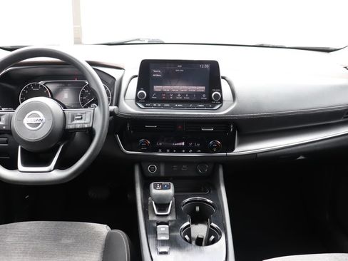 Used 2021 Nissan Rogue SV FWD image 14