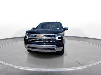 Used 2025 Chevrolet Silverado 1500 LTZ w/ LTZ Convenience Package II AWD/4WD video 3