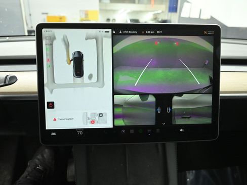 Used 2023 Tesla Model Y Long Range image 12