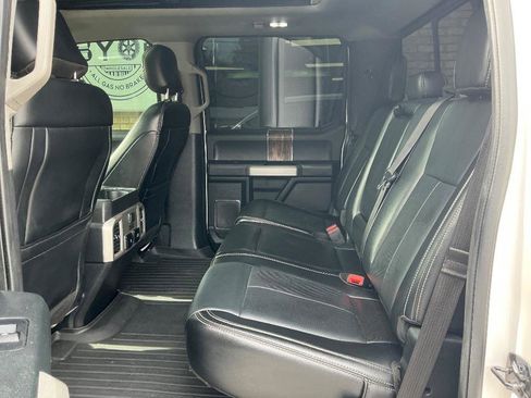 Used 2019 Ford F150 Lariat w/ Equipment Group 502A Luxury image 10