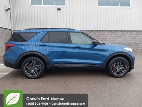 Used 2020 Ford Explorer ST w/ ST Street Pack image 2