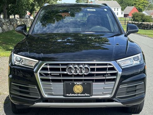 Used 2019 Audi Q5 2.0T Premium w/ Convenience Package AWD/4WD image 3