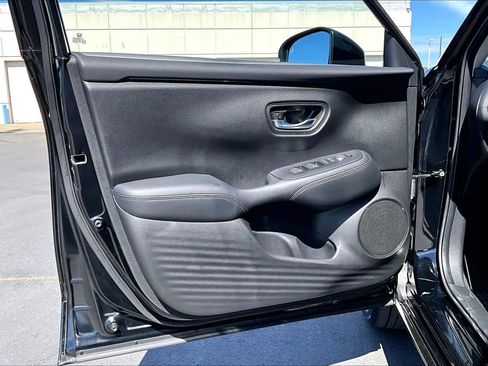 Used 2024 Honda HR-V EX-L image 25