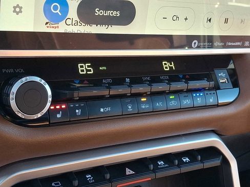 Used 2023 Toyota Tundra 1794 Edition image 12