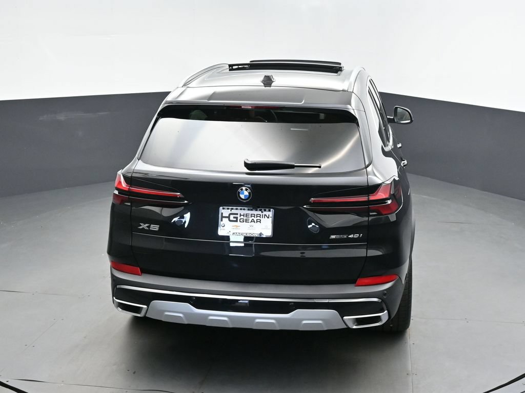Certified 2026 BMW X5 sDrive40i w/ Parking Assistance Package RWD image 34