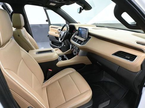 Used 2021 Chevrolet Tahoe Premier w/ Premium Package image 61