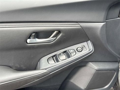 New 2025 Nissan Sentra SV image 20