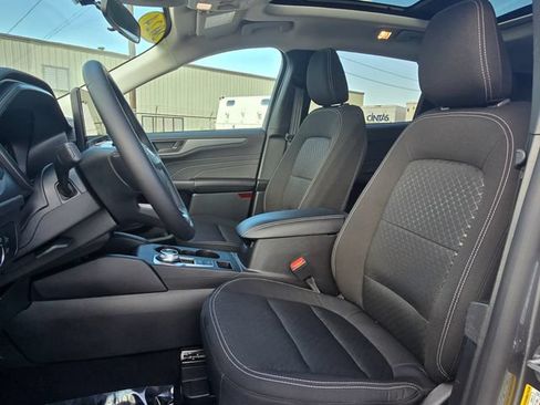 Used 2024 Ford Escape Active w/ Tech Pack #1 AWD/4WD image 11