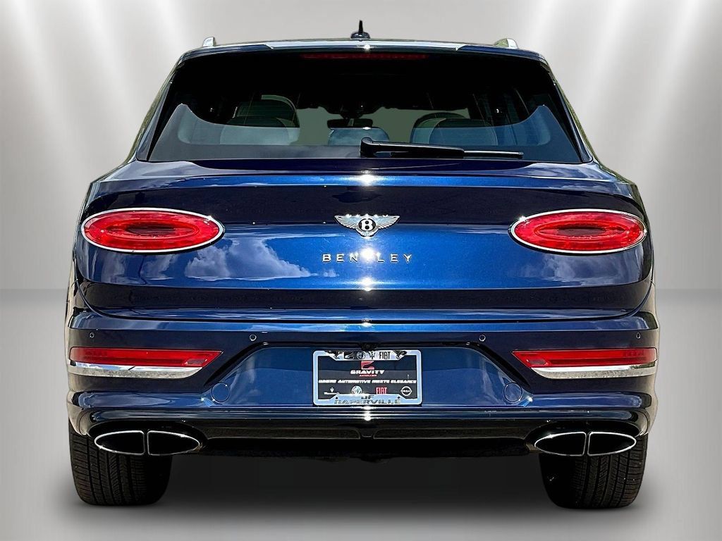 Used 2021 Bentley Bentayga AWD/4WD image 5
