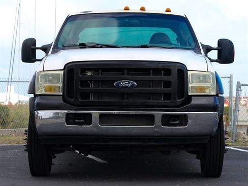 Used 2006 Ford F450 XLT image 4