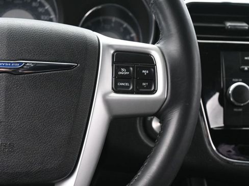 Used 2014 Chrysler 200 Touring image 29