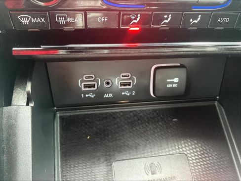 Used 2023 Jeep Grand Cherokee Limited w/ Luxury Tech Group II image 25