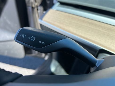 Used 2022 Tesla Model 3 Long Range AWD/4WD image 21
