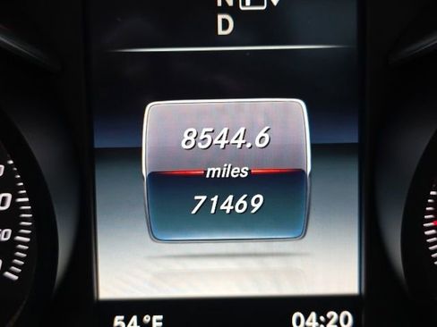 Used 2015 Mercedes-Benz C 300 4MATIC Sedan image 19