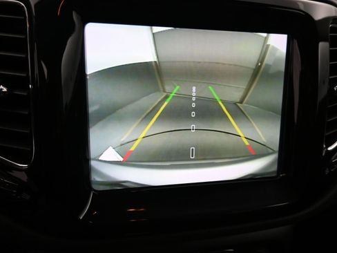 Used 2021 Jeep Compass Limited image 13