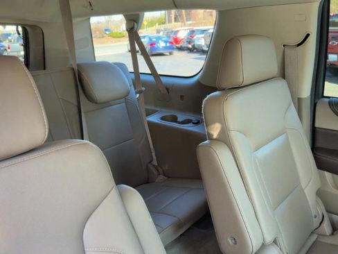 Used 2016 Chevrolet Suburban LTZ image 15
