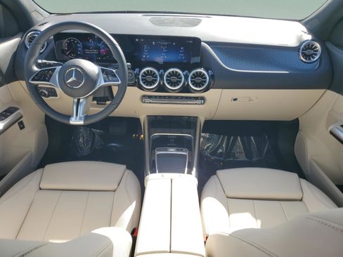 Certified 2025 Mercedes-Benz GLA 250 GLA 250 image 7