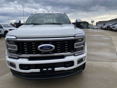 Used 2026 Ford F450 Platinum w/ Platinum Plus Package AWD/4WD image 2