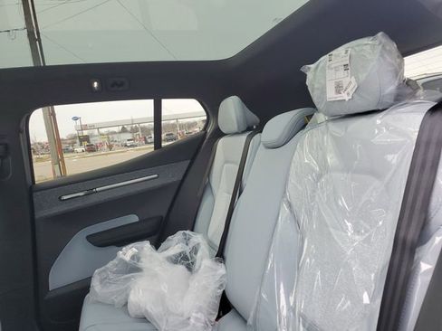 New 2026 Volvo EX30 Ultra w/ Protection Package Premier image 23