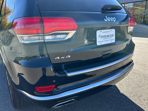 Used 2020 Jeep Grand Cherokee Summit image 18