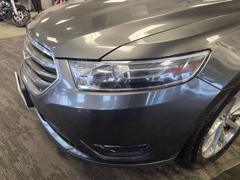 Used 2016 Ford Taurus Limited w/ Equipment Group 301A image 16