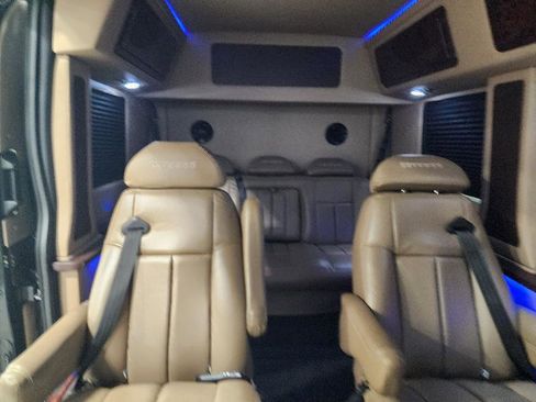 Used 2015 Ford Transit 250 148 Medium Roof w/ Premium Package image 13