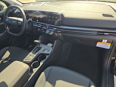 New 2026 Kia Sportage EX FWD image 13