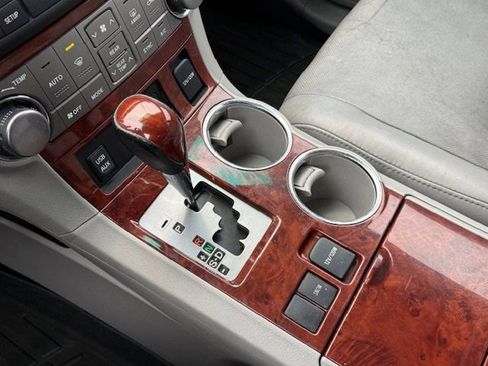 Used 2011 Toyota Highlander Limited image 27