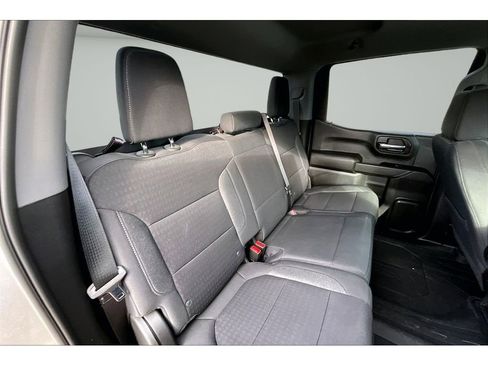 Used 2022 Chevrolet Silverado 1500 LT image 24