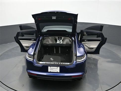 Used 2023 Porsche Panamera 4S w/ Premium Package image 26