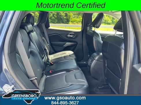 Used 2019 Jeep Cherokee Limited AWD/4WD image 20