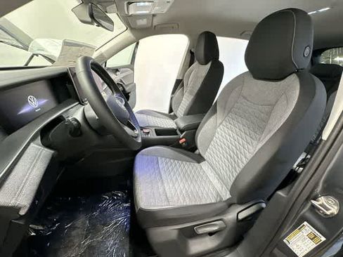 New 2026 Volkswagen Tiguan S FWD image 16