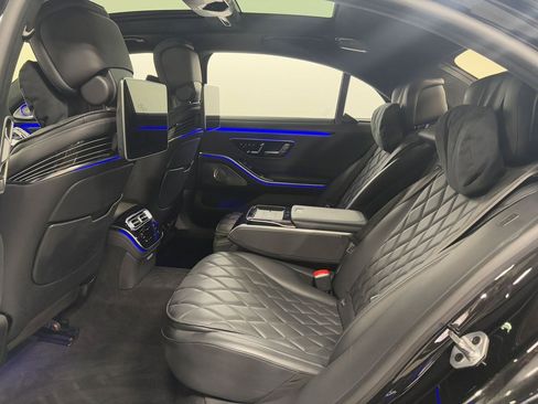 Used 2023 Mercedes-Benz S 580 4MATIC Sedan w/ 3D Technology Package image 28