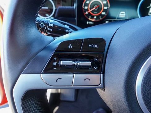 Used 2021 Hyundai Elantra Limited image 13