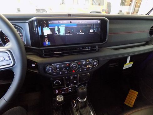 New 2026 Jeep Gladiator Rubicon image 24