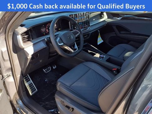 New 2026 Volkswagen Tiguan SE R-Line image 14