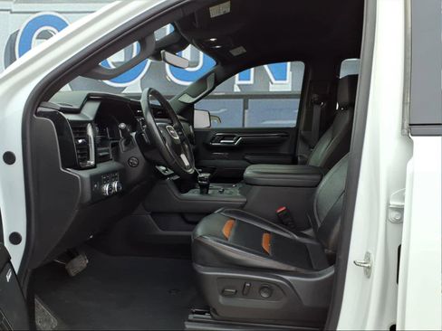 Used 2024 GMC Sierra 1500 AT4 w/ Technology Package image 14