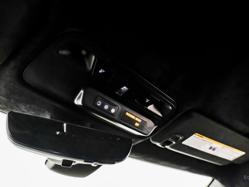 Used 2021 Chevrolet Camaro ZL1 image 37