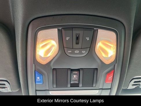 Used 2021 RAM 1500 Big Horn RWD image 21
