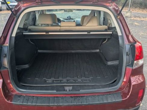 Used 2011 Subaru Outback 2.5i Premium w/ All-Weather Pkg image 13